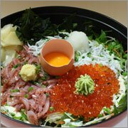 いくらとしらすとじゃこの３色丼