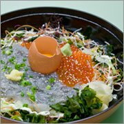 生しらすイクラ丼